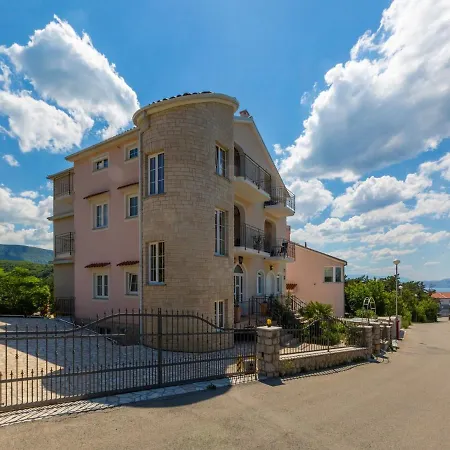 Holiday home House Seper
