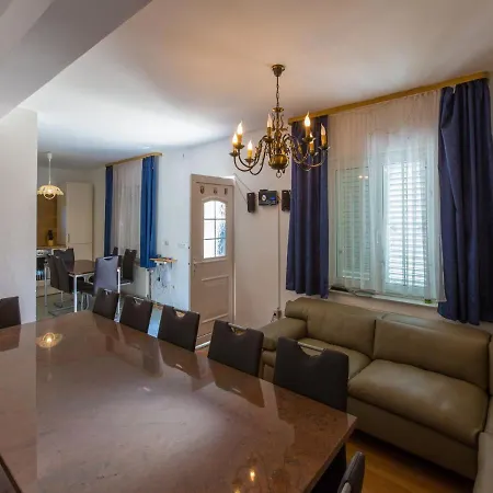 House Seper Holiday home Crikvenica