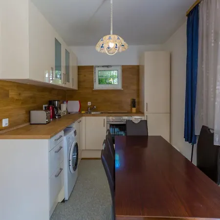 House Seper