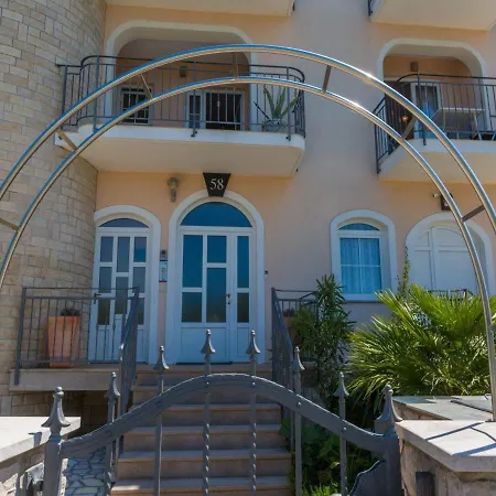House Seper